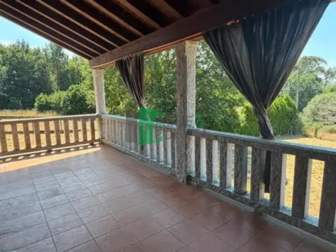 Chalet en Amoeiro