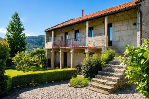 Casa en calle Cambra Frades