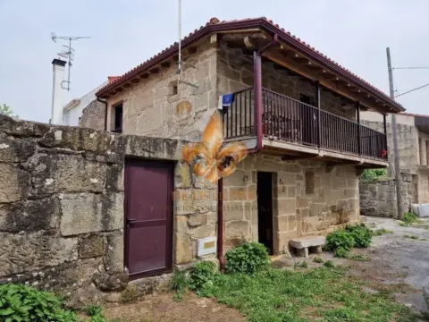Casa adosada en Maside