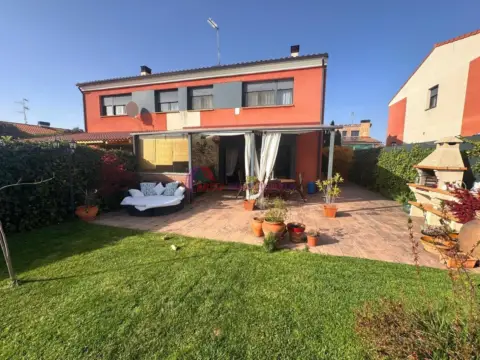 Casa pareada en Travesía del Rollo