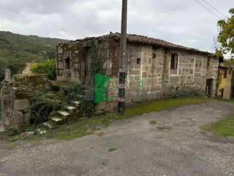 Casa en Paderne de Allariz
