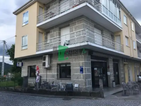 Piso en Xunqueira de Ambía