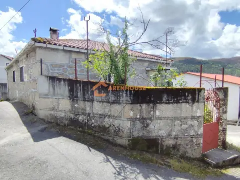 Casa en Lobios