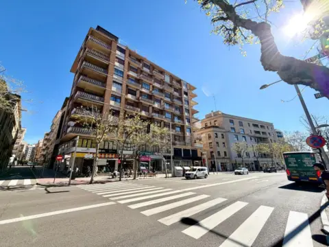 Piso en Avenida de Mirat