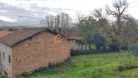 Casa en Xunqueira de Espadanedo