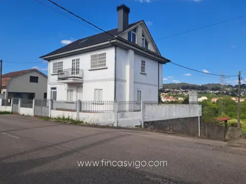 Casa en calle de la Brea