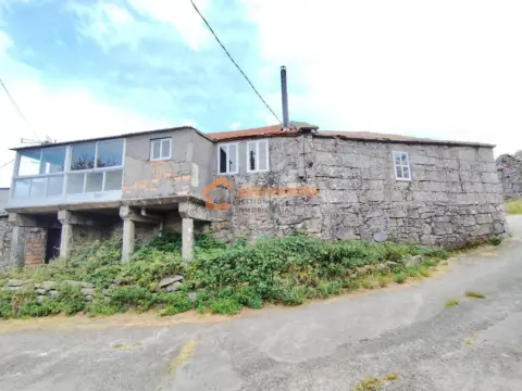 Casa en San Cristovo de Cea