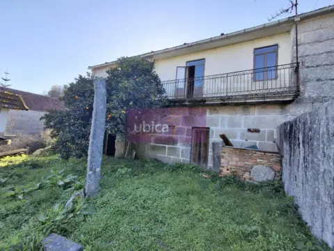 Casa pareada en Salceda de Caselas