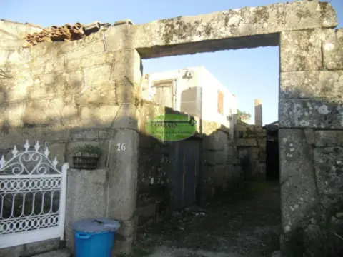 Casa en Amoeiro