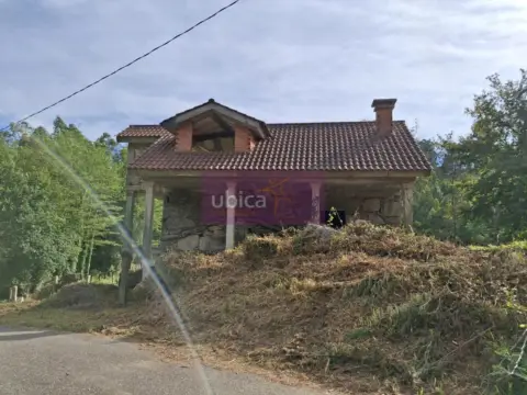 Casa en Salceda de Caselas