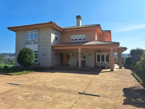 Casa en calle O Castro de San Fiz