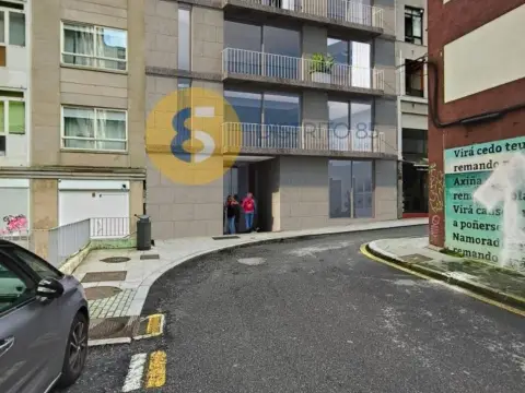 Edificio en calle de Roupeiro