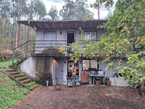 Casa en calle Lugar Cristín