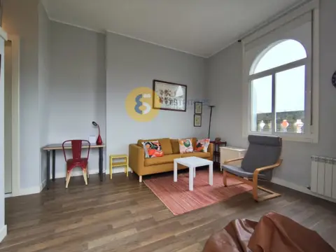 Piso en calle de la República Argentina