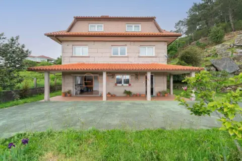Chalet en calle Lugar Regodagua