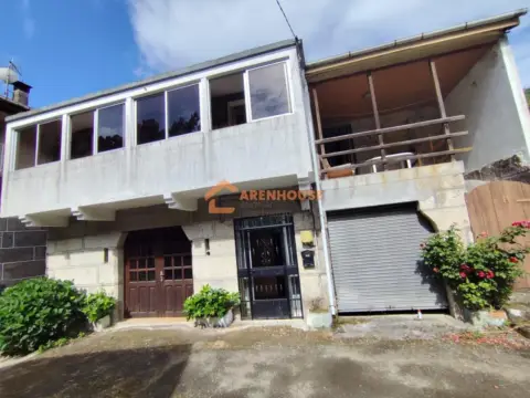 Casa en Carballiño (O)