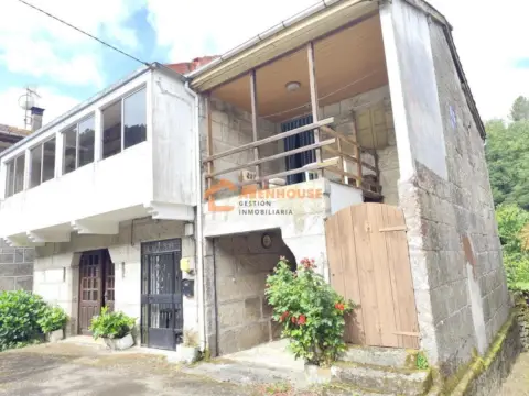 Casa en Carballiño (O)