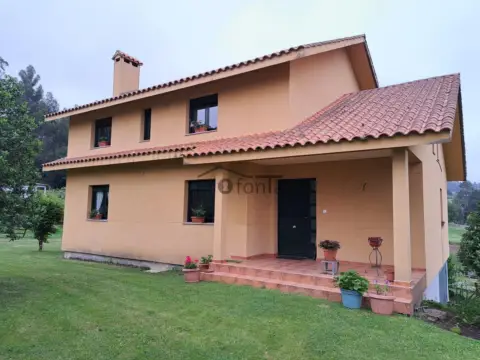 Casa en calle Lubre
