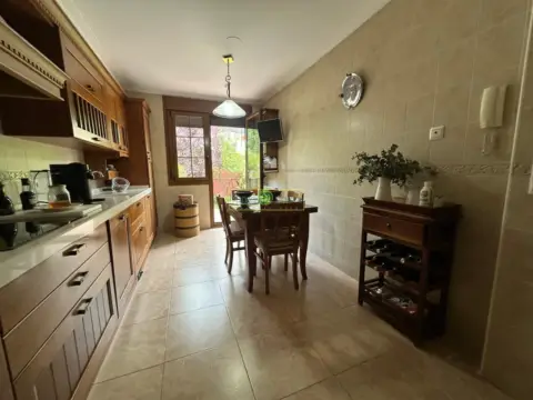 Casa adosada en calle Pical