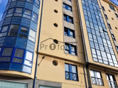 Piso en calle de Simón Bolívar