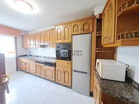 Piso en calle Castiñeiro