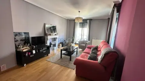 Piso en calle de los Castañones