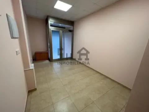 Local comercial en calle de Cabeza de Manzaneda