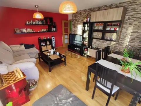 Apartamento en calle Laura de los Ríos
