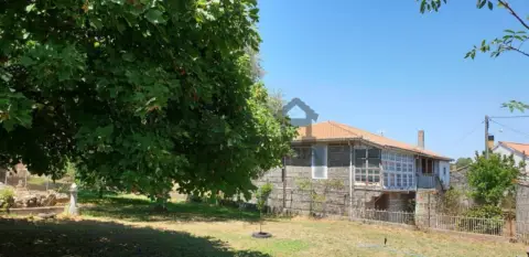 Casa en Parada de Sil