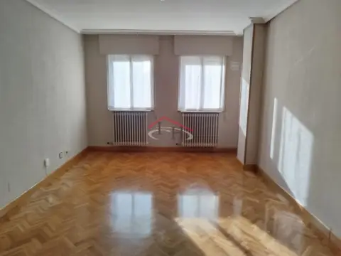 Piso en calle de Mulhacín