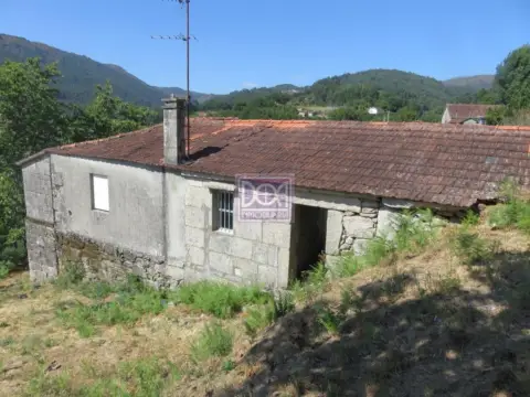 Casa en Covelo