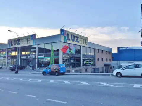 Local comercial en calle Crta de Camposancos
