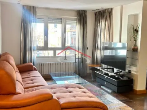 Piso en calle de Raimundo Rodríguez