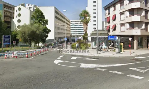 Local comercial en calle Ramón Puga Noguerol
