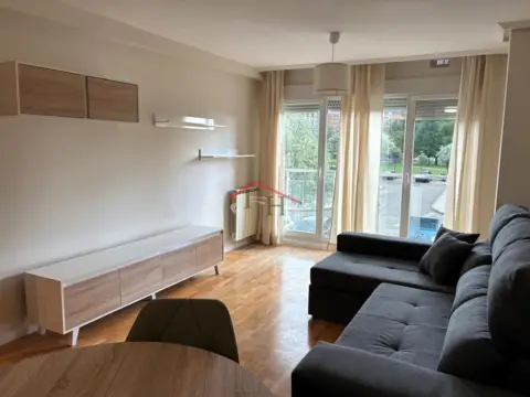 Apartamento en calle del Abad de Santullán