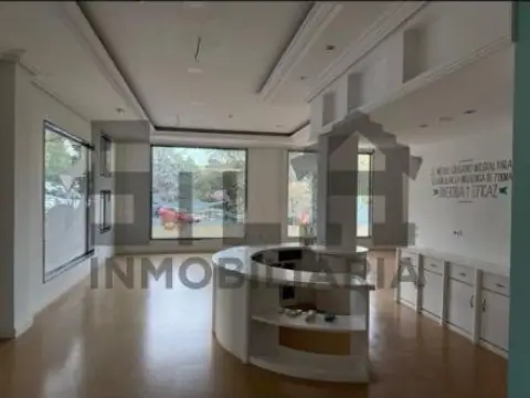 Local comercial en calle Pura y Dora Vázquez