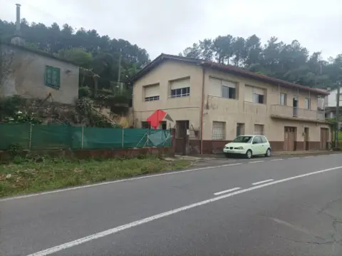 Casa en Toén