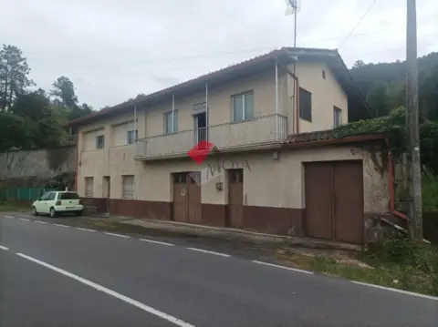Casa en Toén