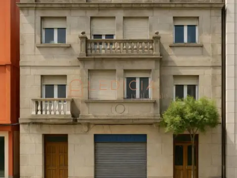 Edificio en calle de Sanjurjo Badía