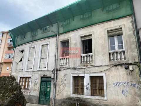 Edificio en Camino de la Fonte do Monte