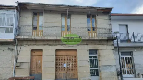 Casa adosada en Cenlle