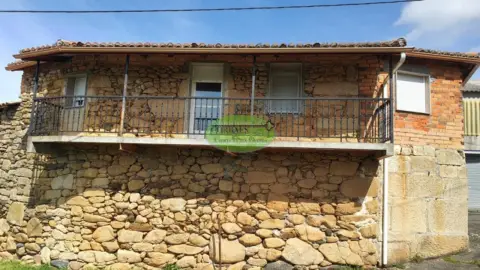 Casa en Maceda