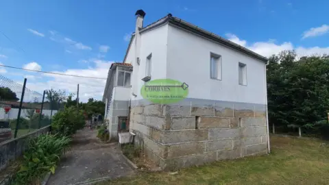 Casa en Xunqueira de Espadanedo