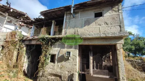 Casa en Amoeiro