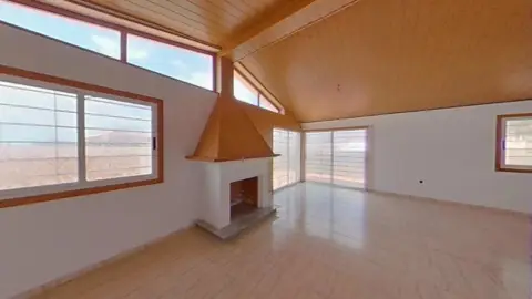 Chalet en calle de Antigua A los Valles S/N, La Corte Pr.194 Pol.9