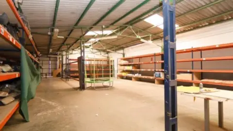 Nave industrial en calle Pasaje Carriones  Pasaje Molino Jarapa 30396