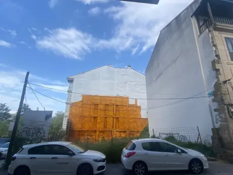 Terreno en calle de Lugo, 11