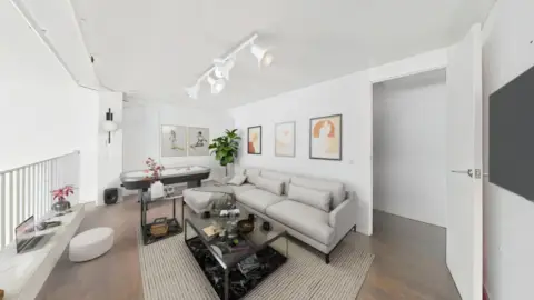 Casa en Avenida Montrodo