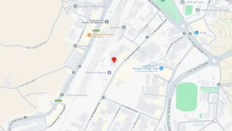 Nave industrial en calle de Guadarrama