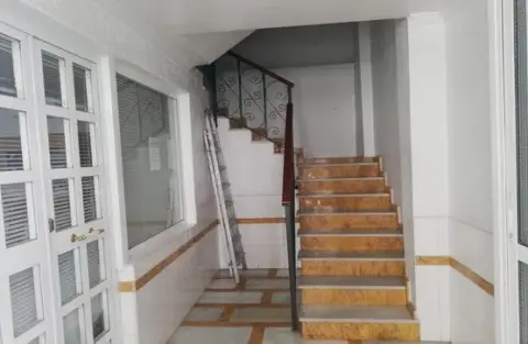 Local comercial en calle de Ramón y Cajal